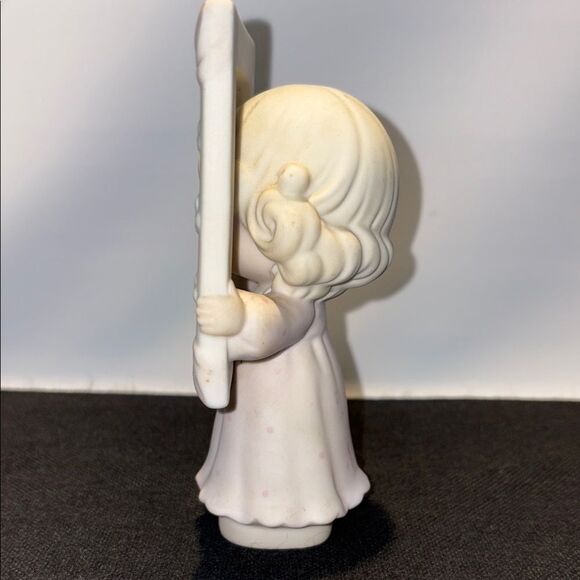 Precious Moments White and Cream Picture Frame Figurine - Picture 2 of 8
